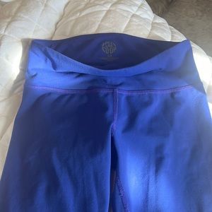 Women REI XS crop leggings!